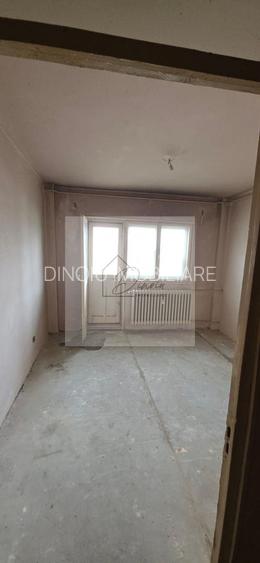 Apartament 4 camere B-dul Tineretului I Locatie excelenta I COMISION 0 - 6