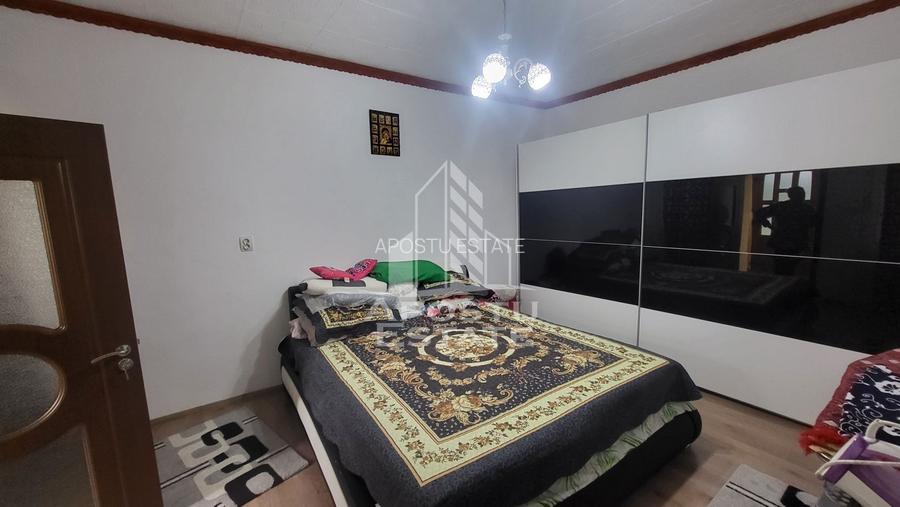 Casa individuala cu 6 camere,2 bai,teren de 1017 mp Pischia Central - 9