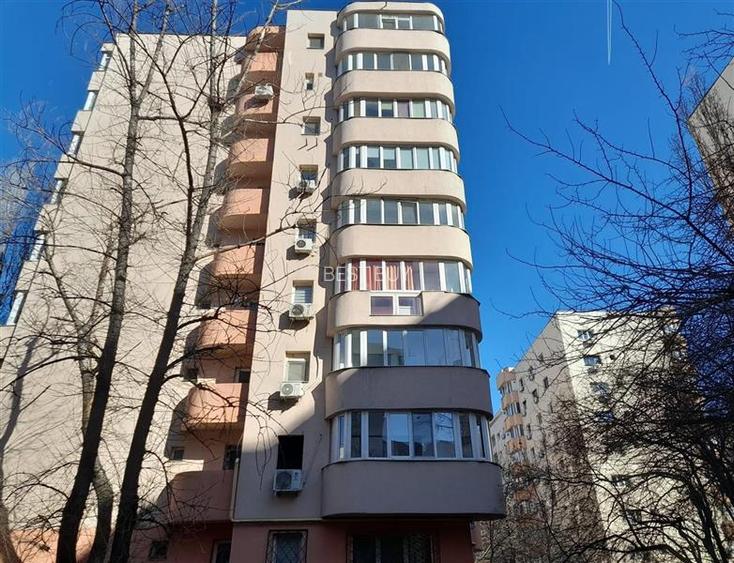 NERVA TRAIAN, ALEXANDRU MORUZZI, 37 MP PARTER/8, BLOC 1989 REABILITAT - 9