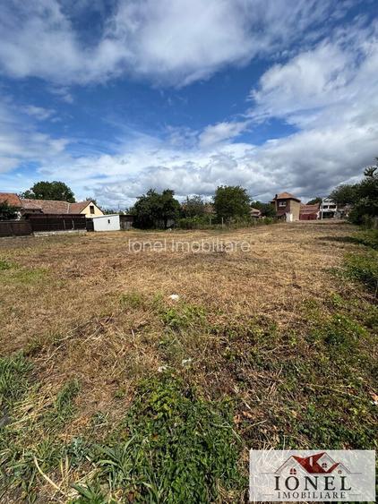 Teren 1847 mp de vanzare in Alba Iulia, Centru - 2