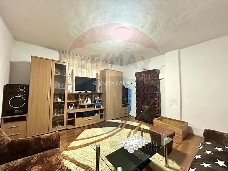 Casă de vanzare cu teren 680mp in Salonta - 3