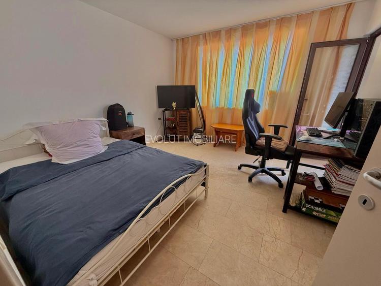 Vila cu potential rezidential sau investitie Faleza Nord 300 m de mare - 6