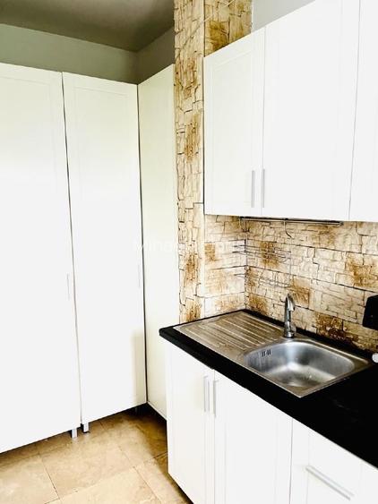 Vand garsoniera renovata cu centrala proprie - Bd. Basarabia/Chisinau - 3