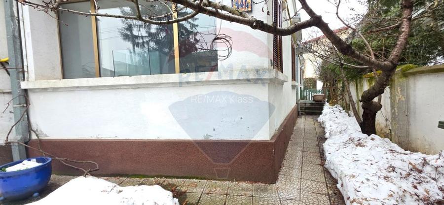 Casa interbelica de vanzare, cu personalitate si potential remarcabil - 5