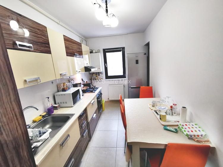 Inchiriere 2 cam Pacii  5 min metrou, bloc nou cu centrala proprie, parcare - 20