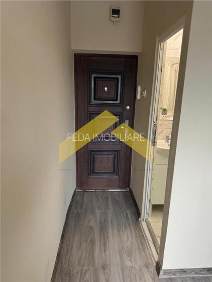 Garsoniera renovata de vanzare zona UTA - 5