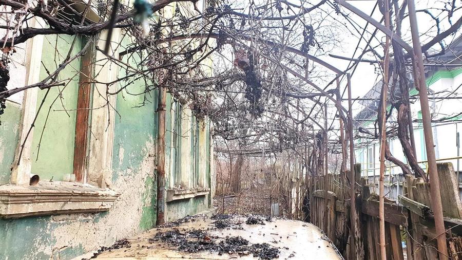 Casa Boiereasca D+P+1 Centru Hotel Traian, teren=570mp front stradal 12 m - 3