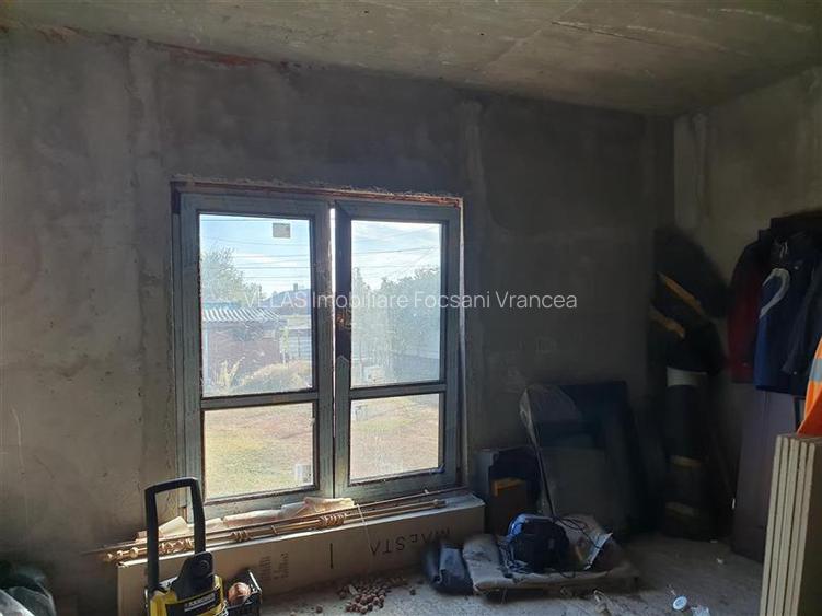 Vila in Gugesti P+M, cu 1000 mp teren intravilan - 3