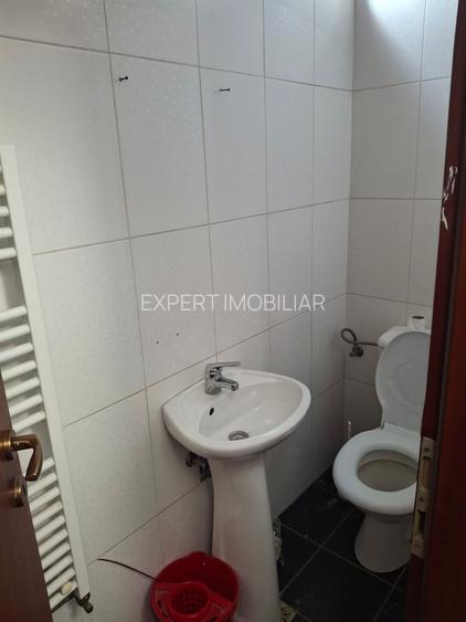 Spatiu Titan 85 mp zona Piata 1 Decembrie 1918 - 6