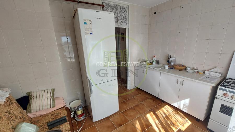 Garsoniera decomandata, 41 mp, Cartier Brazda, zona Cofetaria Vivien - 2