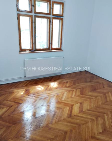 Vila p+m+1 in ultracentralul capitalei,stradal pe Splaiul UNIRII,locatie top - 9