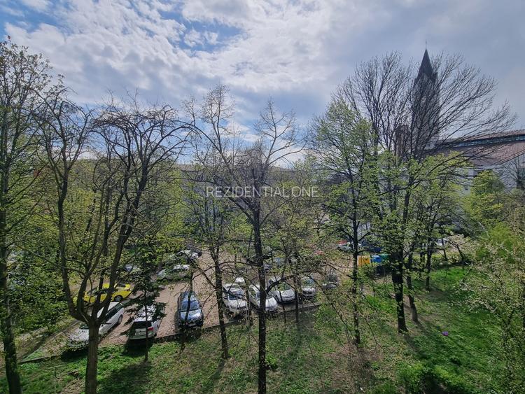 Apartament 2 camere decomandate, spațios- Centru, Petru Rareș- 9 Mai - 12