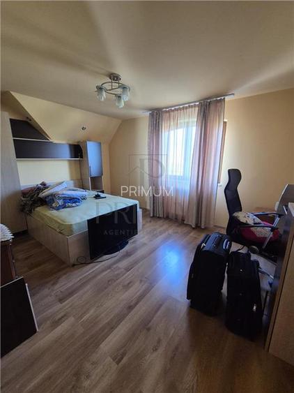 GIROC - CASA INDIVIDUALA - SPATIOASA - GARAJ - 2 FRONTURI STRADALE - ZONA EXCELE - 8