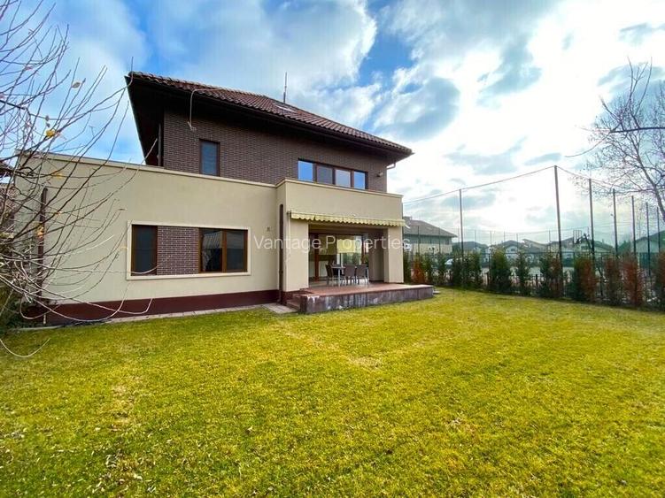 Individual villa | complex with swimming pool and tennis court | Iancu Nicolae - 25