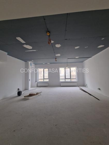 Spatiu comercial/birouri - Sos. Oltenitei - 195 mp -bloc nou - centrala termica - 4