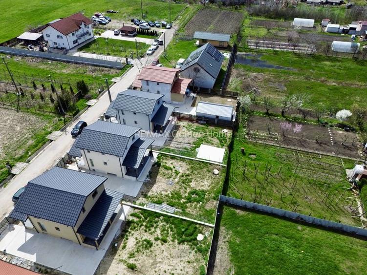 Casă / Vilă Golesti - 28