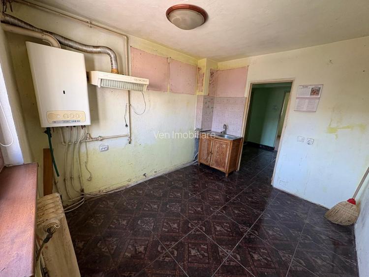 Apartament 3 camere, decomandat, etaj 3 - 5