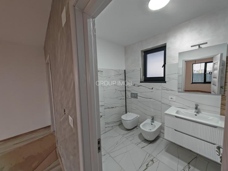 Case Moderne cu Design Elegant, in Lilieci - 16