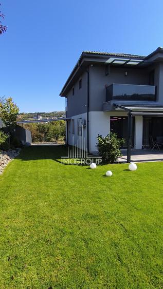 Duplex de închiriat în Borhanci 140 mp utili + terasă 30 mp + teren 523 mp