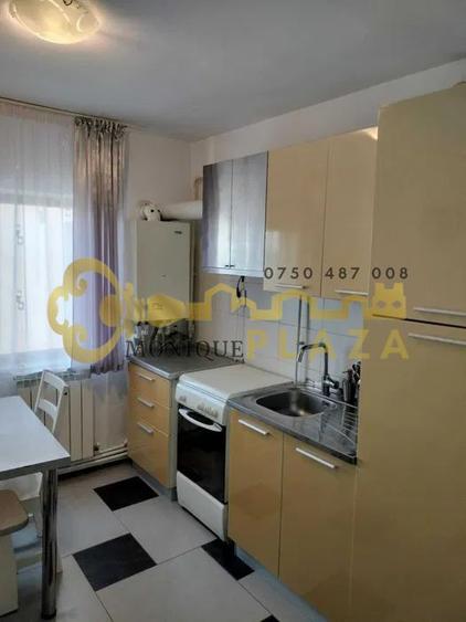 3 Camere | Zona centrala | CT | Lift | Izolat | Renovat partial |