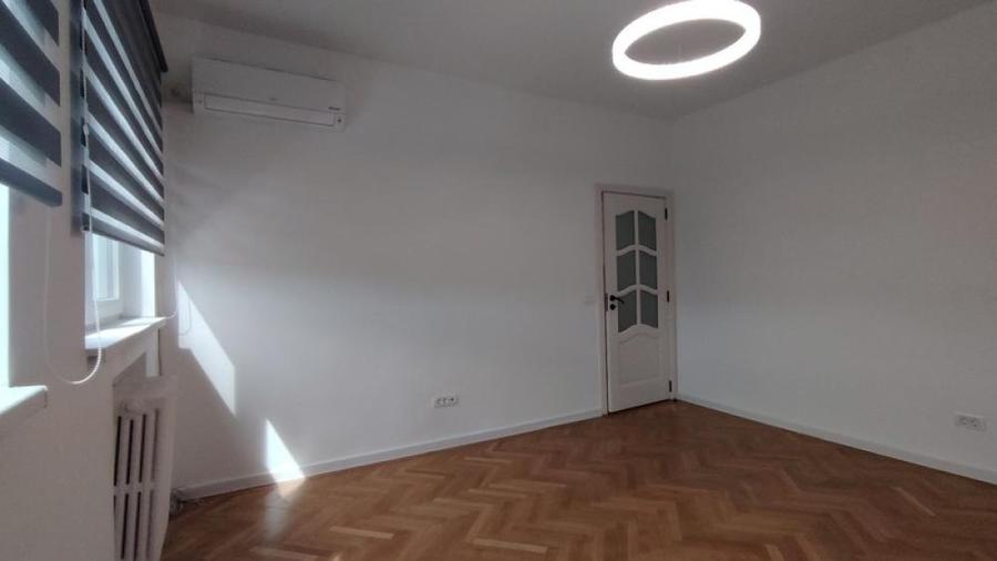 GM1736 Inchiriere apartament Unirii-Traian nemobilat 5 camere , totul