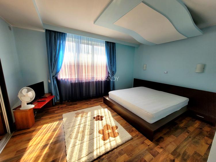 ROANDY-Vila impozanta zona Republicii - 9