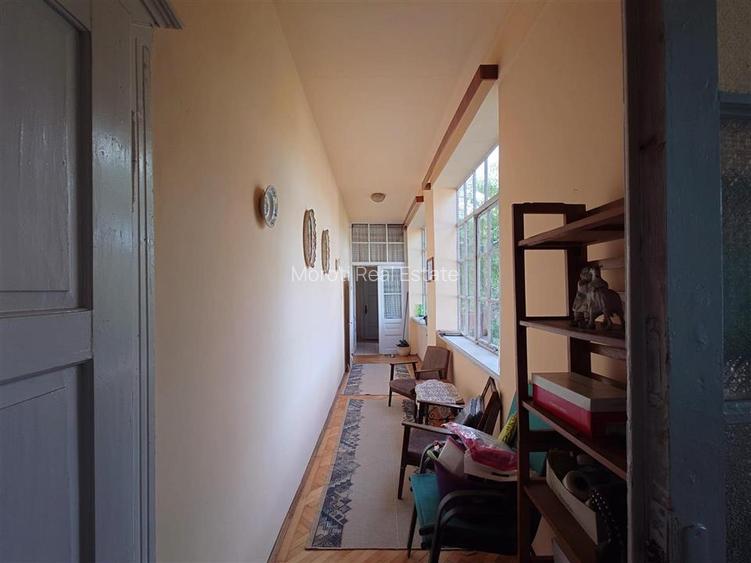 Casa cu aer nobil in Baia de Cris - 9