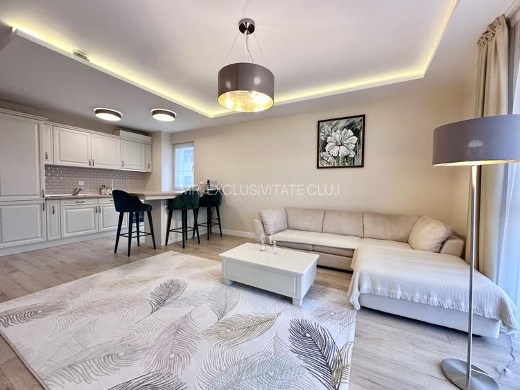 Comision 0.Inchiriere 3 camere Platinia Mall ,Centru, panorama superba - 2