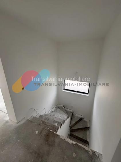 Casă individuală P+1+M cu 5 dormitoare – zona liniștită, Chinteni - 7