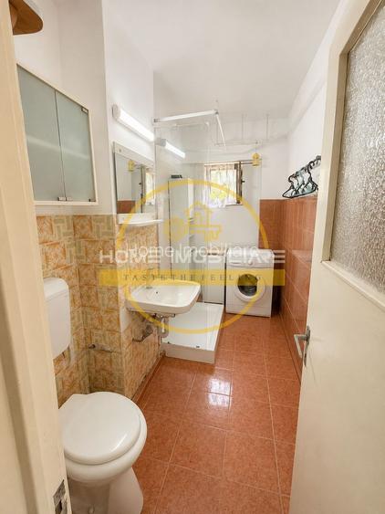 Apartament cu 3 camere/ Etaj intermediar / 71mp/ zona Baza 3 - 8