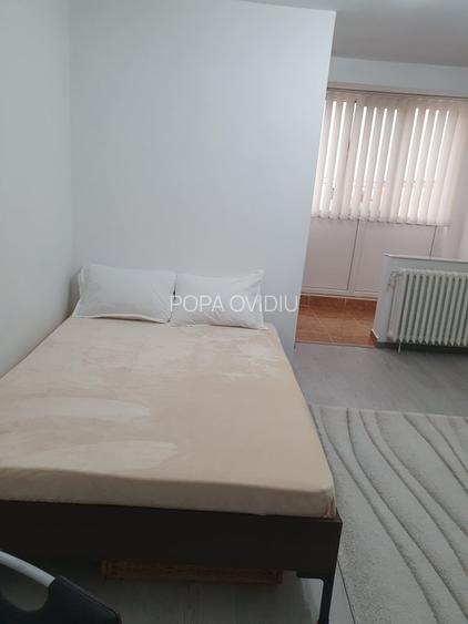 Garsoniera de inchiriat str. Dambovitei - 13