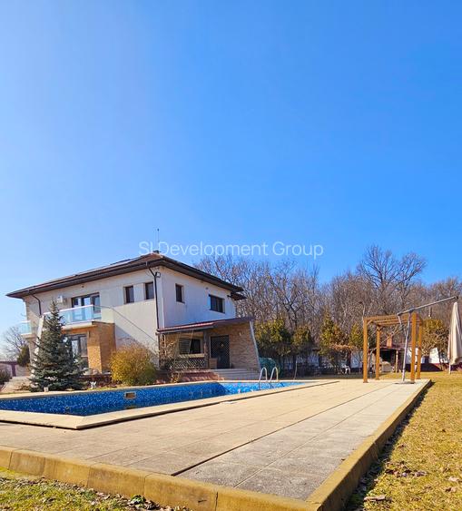 Proprietate speciala | Vila 10 camere |  Straulesti | Teren 1900 mp - 32