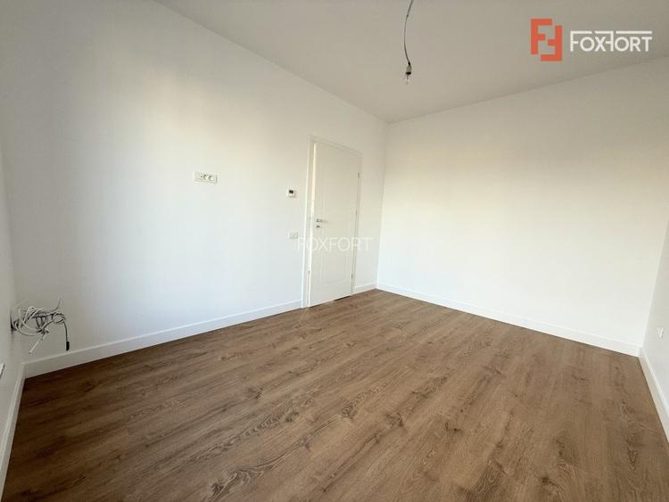 Duplex cu 5 camere de vanzare in localitatea Dumbravita - 16