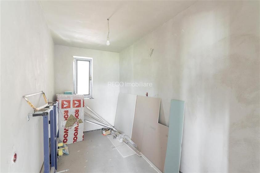 Casa cu living+3 camere cu panorama si teren mare pe Sofiei - 24