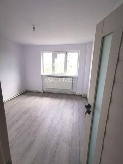 De vanzare apartament cu 2 camere, central. et. 3, 79.900 euro - 5