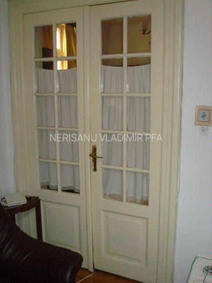 Apartament in vila zona Bd.A.I.Cuza-Metrou Gara de Nord-Sos.Titulescu - 13