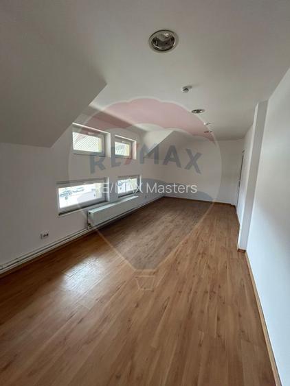 Spațiu comercial de 42.7mp de închiriat în zona Burdujeni - 2