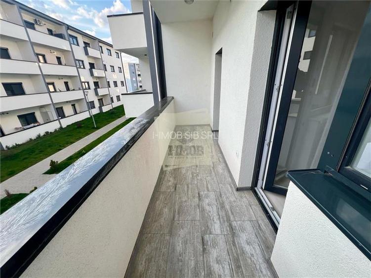 Apartament cu 2 dormitoare balcon parcare zona Mandra - 2