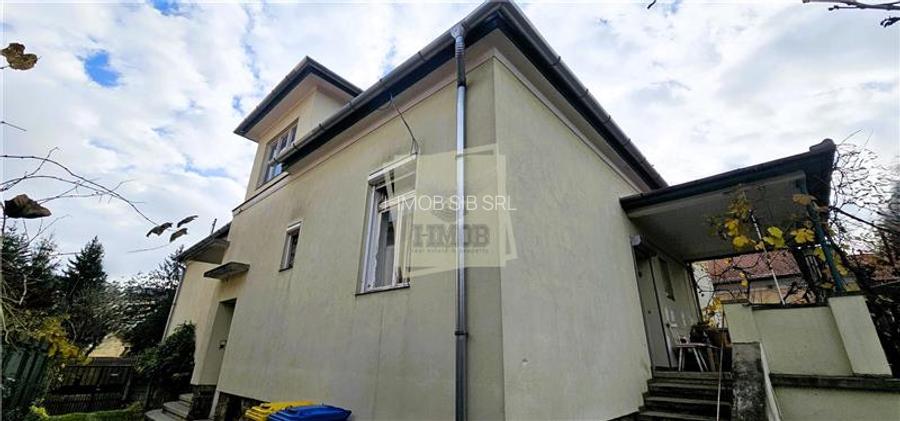 Casa individuala S+P 215mp cu pivnita teren 900mp Sub Arini - 2