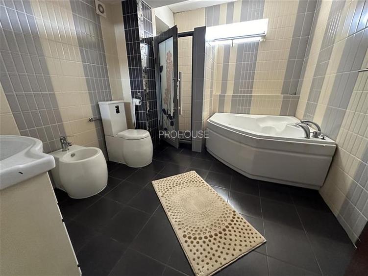 PENTHOUSE - Zona Arena Mall - 294mp - 6