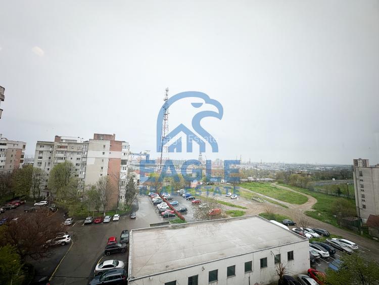 Gara - 2 Camere renovat decomandat cu balcon si vedere spre port - 5