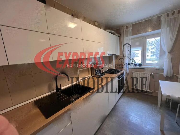 Titan, 1 Decembrie 1918, McDonald's , Auchan Titan - 3