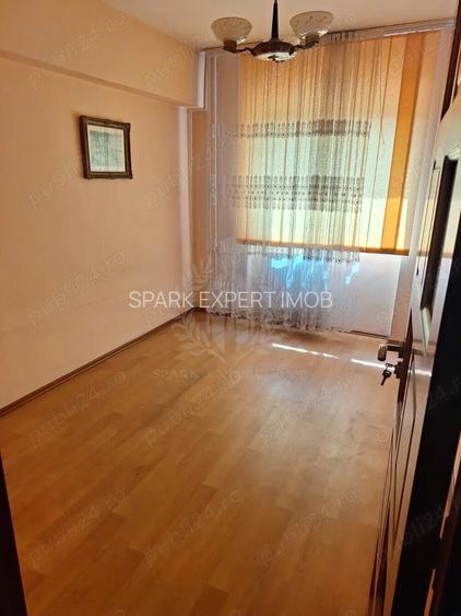 //3 CAMERE// BULEVARDUL BUCURESTI// ZONA SUD// - 2