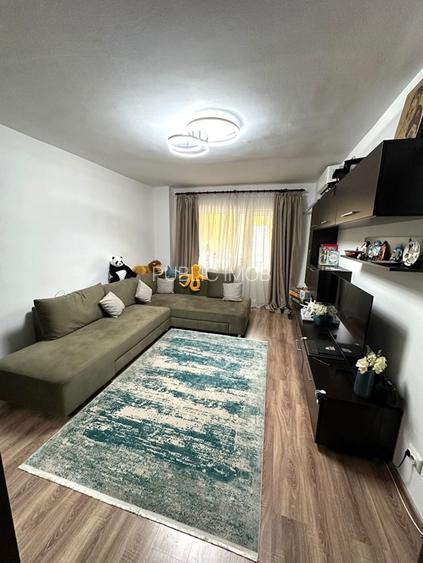 Rahova, et. 4/10, semidecomandat, constr. 1983, bloc stradal, 2 balcoane - 5