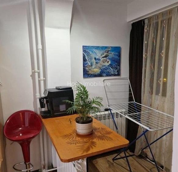 Obor- Masina de paine Garsoniera amenajta - 10