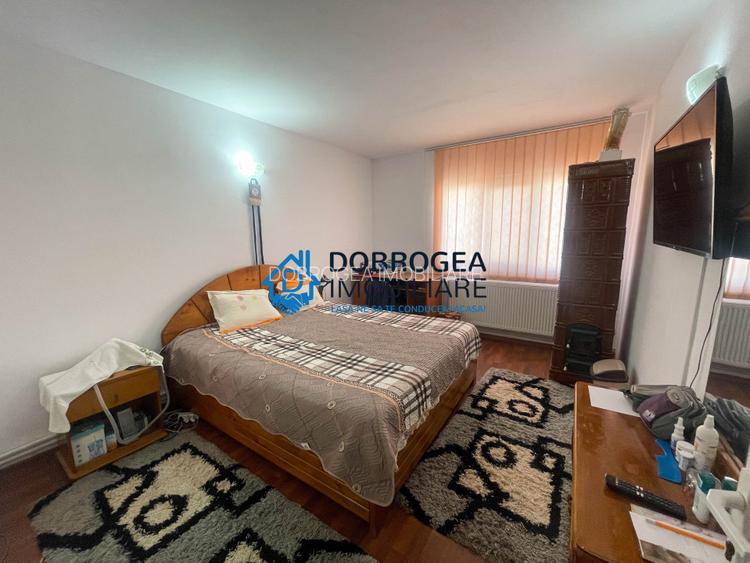 Vila in inima orasului, ideala pentru locuit sau birouri/ clinica - 14