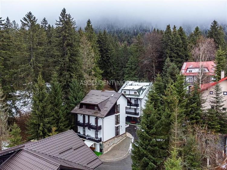 Resedinta speciala, in inima statiunii Poiana Brasov, cu terasa si locuri de par - 24