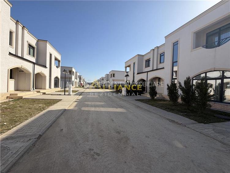 Vila moderna cu arhitectura deosebita – gata sa devina acasa - 3