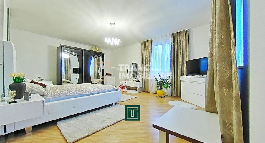 Casă impresionantă cu 15 camere, teren generos, piscină in Fantanele, Arad - 6