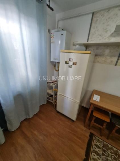 Garsoniera - zona Canta - Intersectia cu bariera Comat - 7